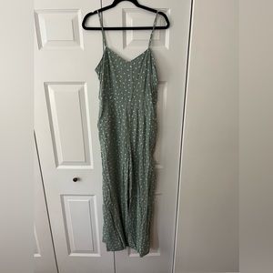 Lulus jumpsuit size XL